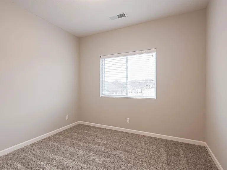 The Creek Apartments — Photo 39