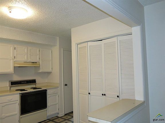 4th image of 1523 Milam Dr