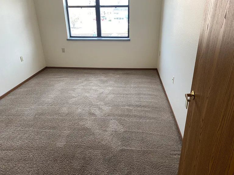 641 W Main St — Photo 14