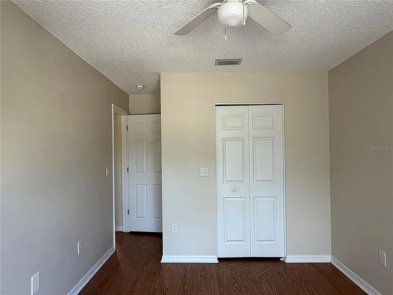 758 Burlwood St — Photo 15