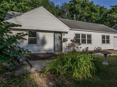 7706 Norwood St, Prairie Village, KS, 66208