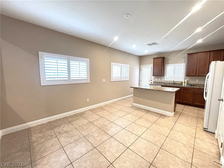 5643 Alta Peak Ct — Photo 6