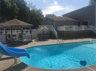 6 Alfalfa Dr, Saint Joseph, MO 64507