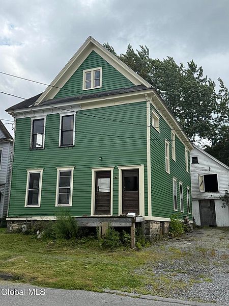 2nd image of 2 Gilbert Street