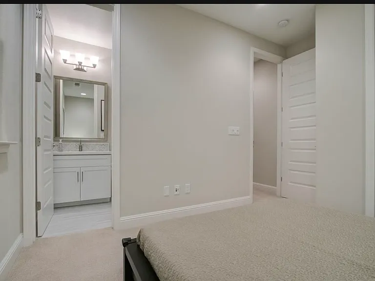 112 Evandale Ave — Photo 6