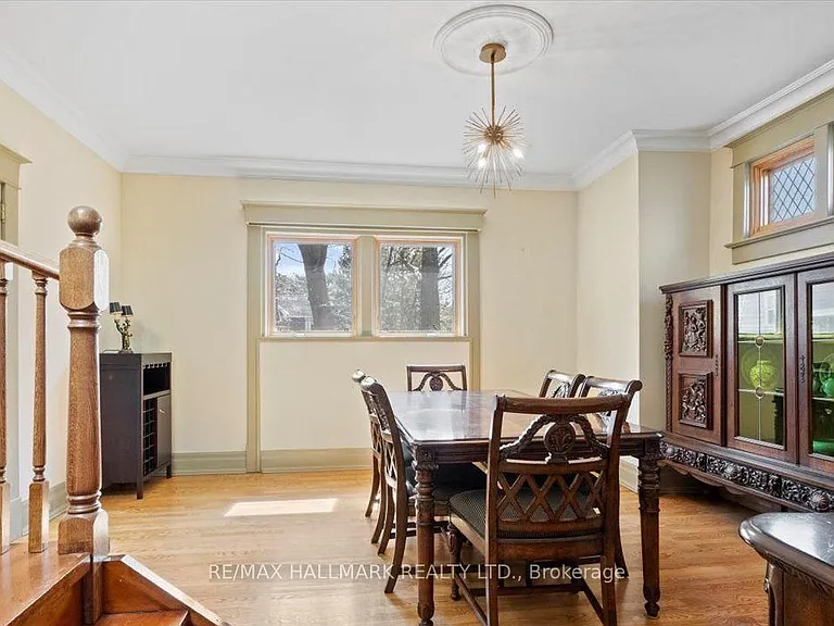 100 Warden Ave — Photo 8