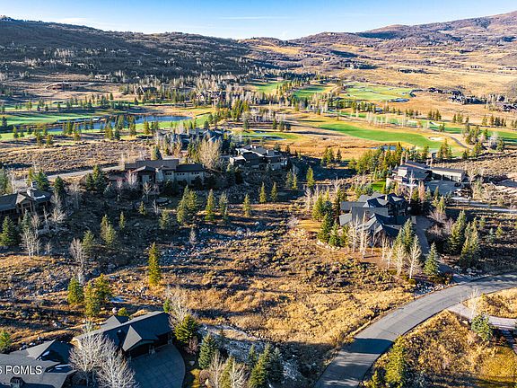 4th image of 705 Hollyhock St Lot 136