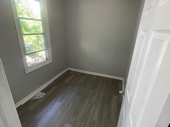 2nd image of 746 S 16th St #2F
