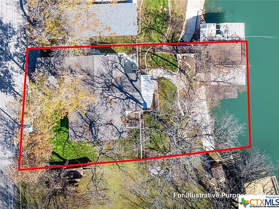 2nd image of 729 Mary Blvd