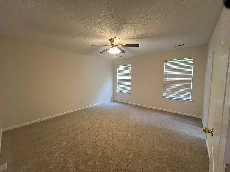 176 English Hills Dr — Photo 13
