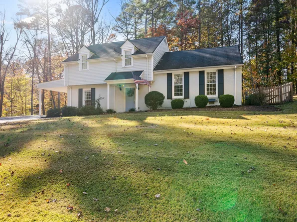 1832 Sutphin Dr, Sanford, NC 27330