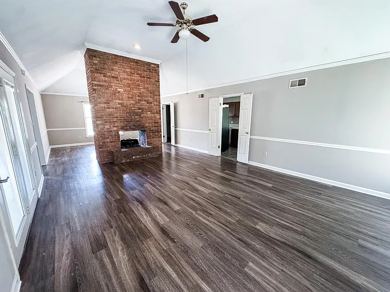 510 Autumn Run Dr — Photo 3