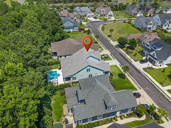 5th image of 436 Plantation Oaks Dr.