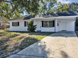230 S Shore Dr, Eagle Lake, FL 33839