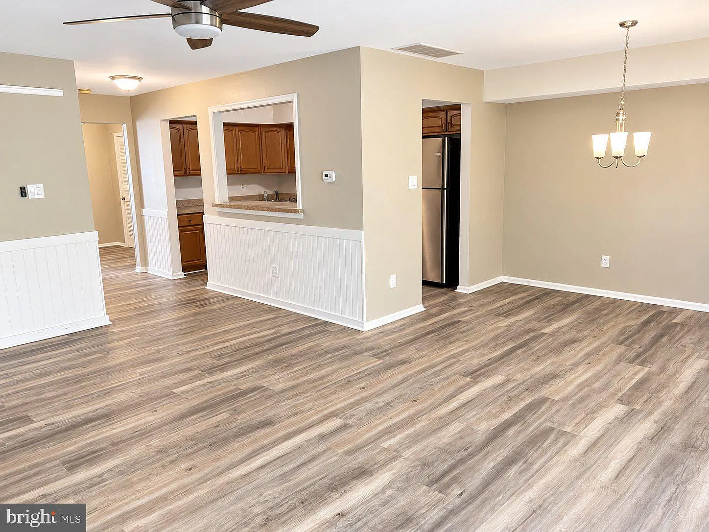 3 bed, 2.5 bath, 1732 sqft, $2,200 — Photo 3