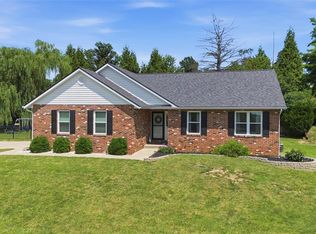 10 Spring Terrace Ct, Columbia, IL 62236