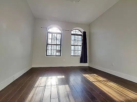 2nd image of 780 Saint Johns Pl #1R