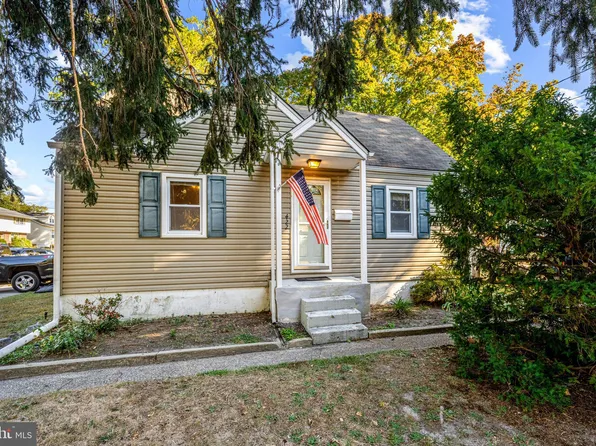 422 E Atlantic Ave, Laurel Springs, NJ 08021