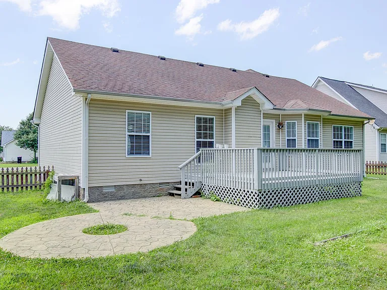 3729 Kendra Ct N — Photo 2