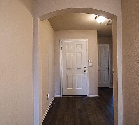 4th image of 733 Villa Romero Dr