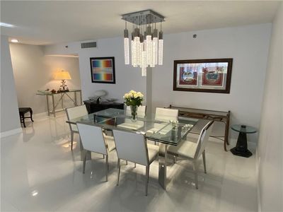 7578 Regency Lake Dr #102, Boca Raton, FL, 33433