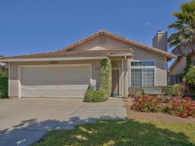 1495 Falcon Dr, Salinas, CA, 93905