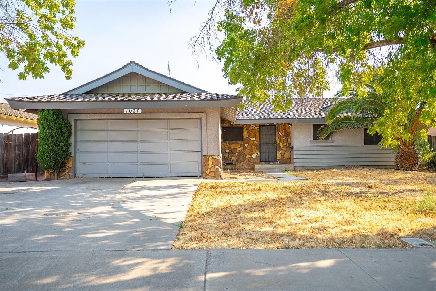 1027 Madison Ave, Los Banos, CA 93635 | Zillow