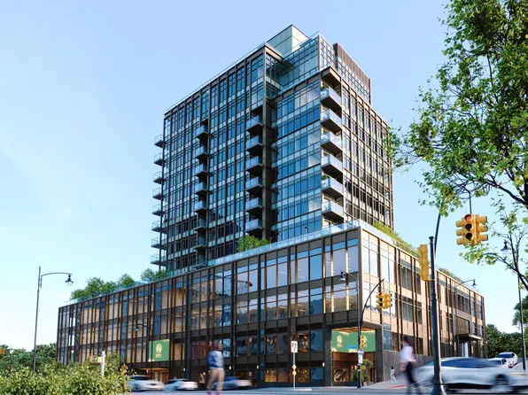 1 College Point Square
