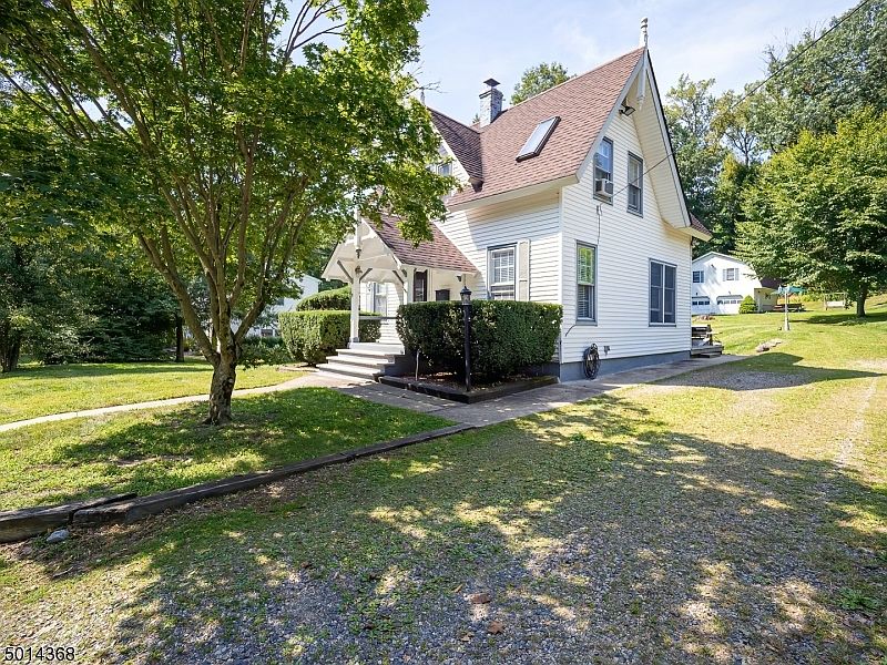 8 Victoria Ln Morristown Nj 07960 Realtor Com