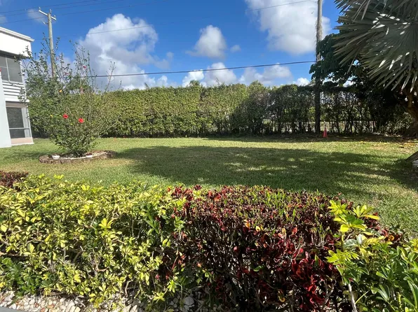 142 Normandy Ln #C, Delray Beach, FL 33484
