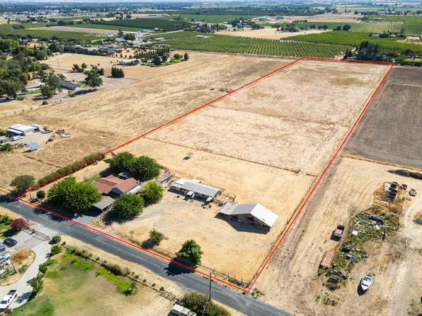 16808 Fox Rd, Lodi, CA 95240