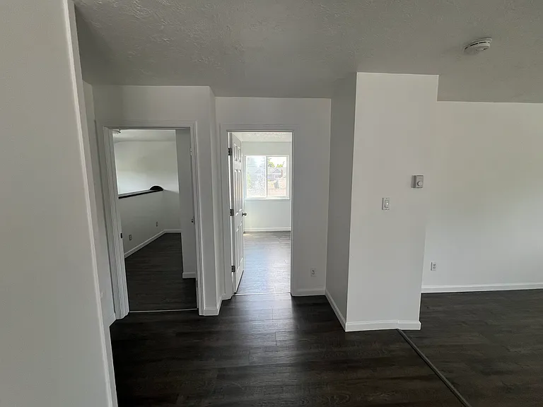 1220 NE 84th Ave — Photo 11