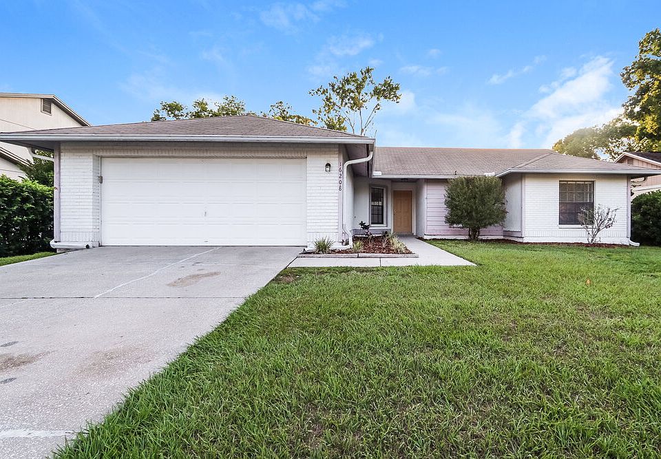 1st image of 16208 Doublebrook Pl