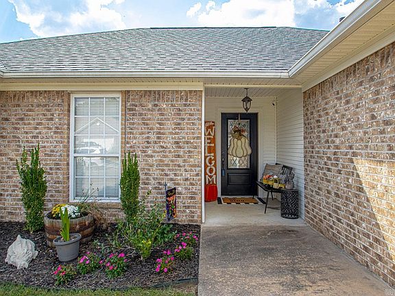 4th image of 1748 White Oak Ln
