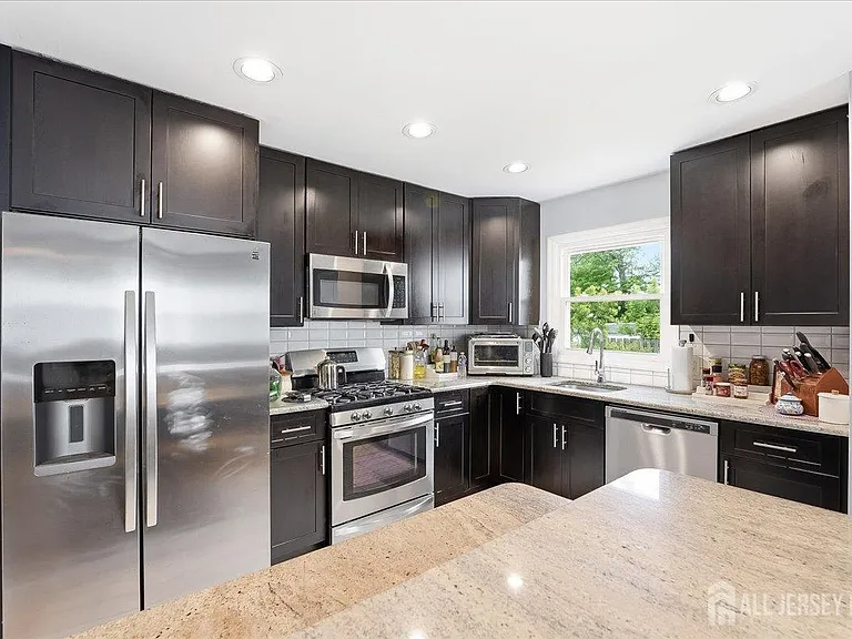 455 W Smith St #1 — Photo 8
