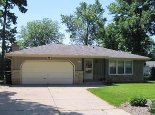 S77W18611 Cook Dr, Muskego, WI 53150