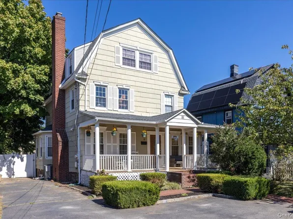 38 Johnson Place, Woodmere, NY 11598