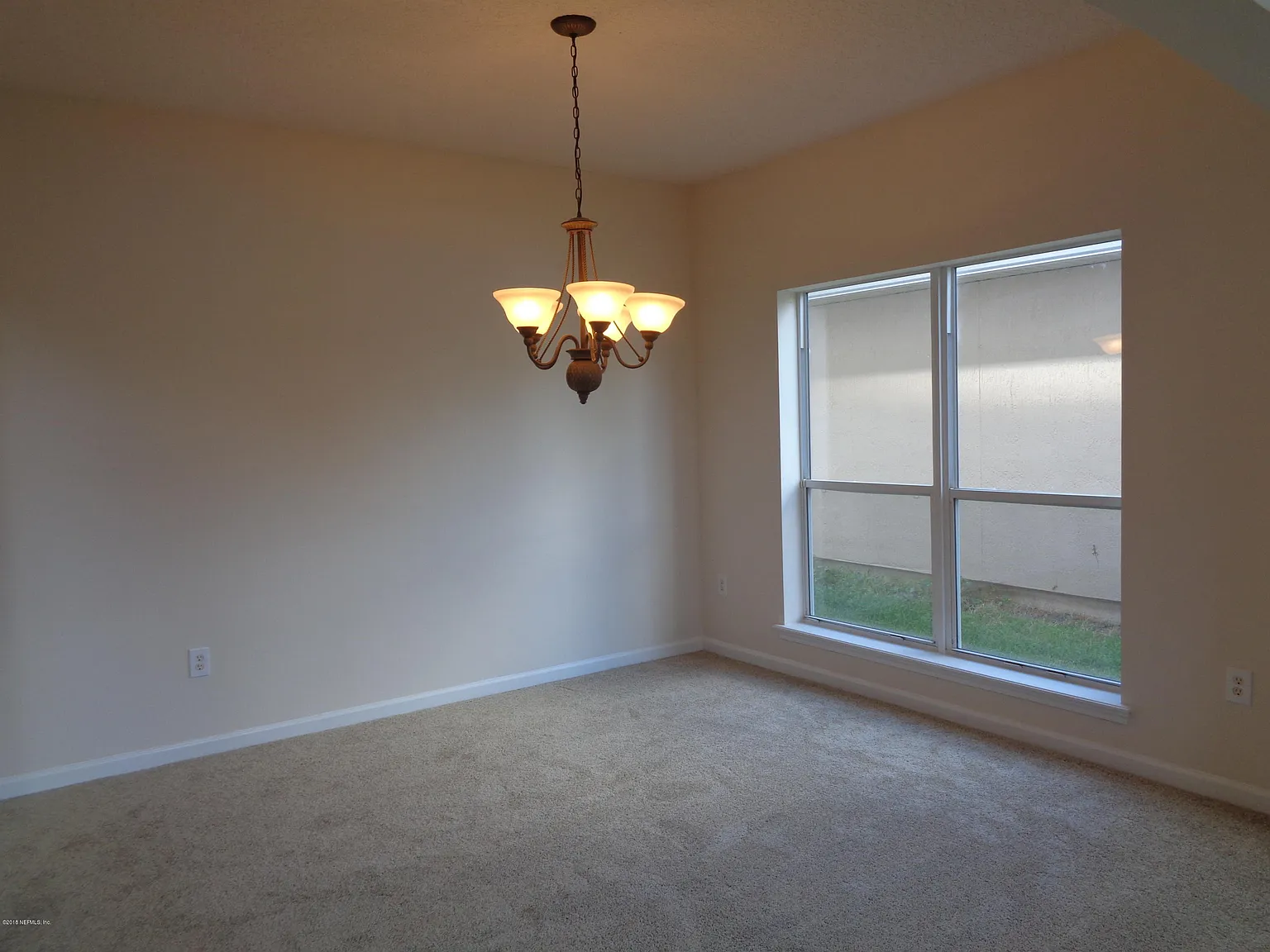 4 bed, 3.0 bath, 2595 sqft, $2,700 — Photo 3