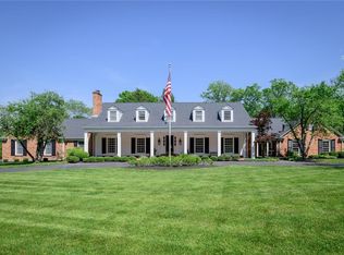 2026 Log Cabin Ln, Saint Louis, MO 63124