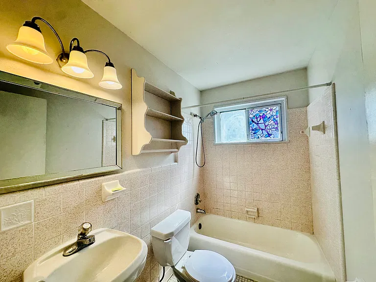 14948 Chesterfield Ave — Photo 8