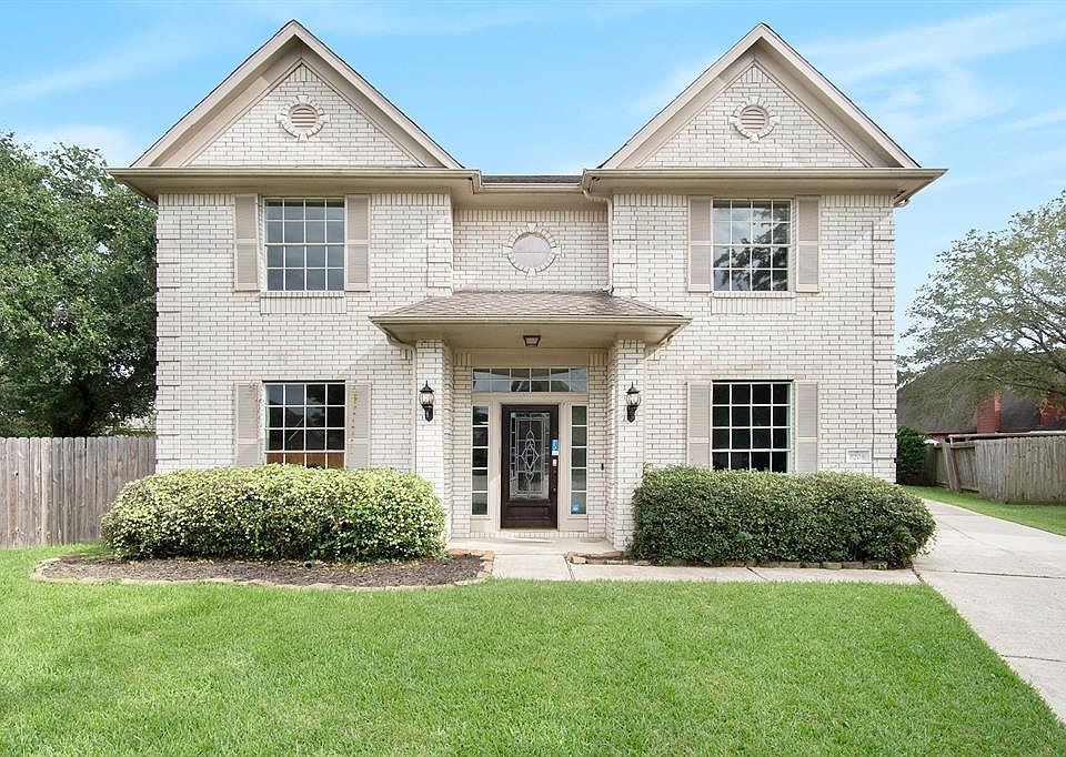 1st image of 8206 Poplar Ct