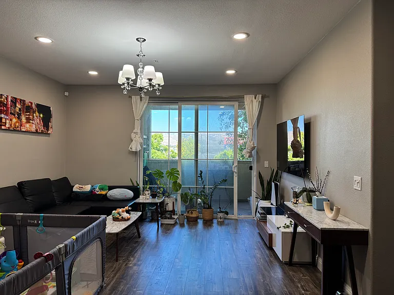 600 S Abel St #220 — Photo 1