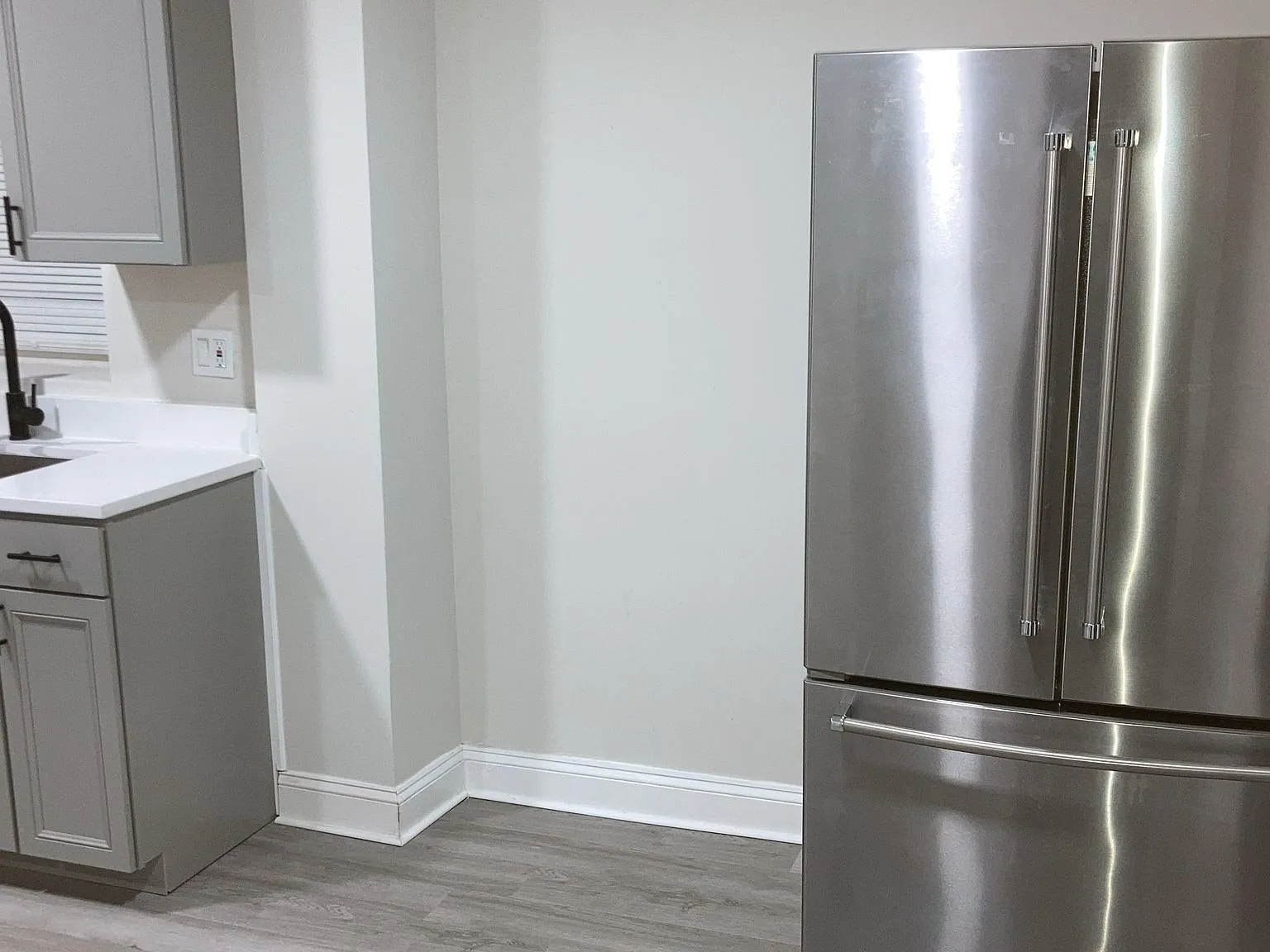 6 bed, 2900 sqft, $7,300 — Photo 4