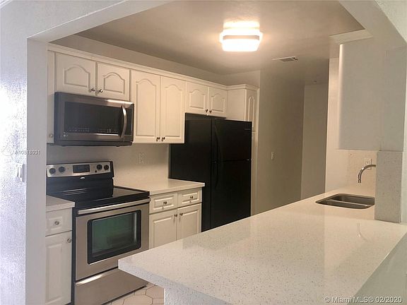 4th image of 21469 NW 40th Circle Ct