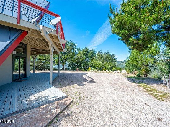 3rd image of 1012 Upper Los Berros Rd