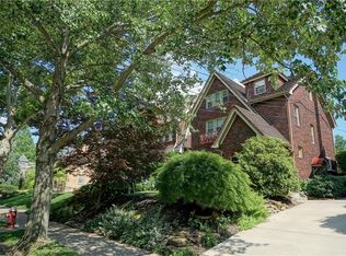 4738 Bayard St, Pittsburgh, PA 15213