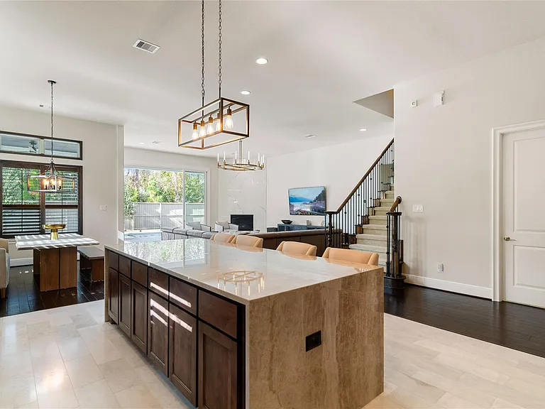 7 Valley Cottage Pl — Photo 17