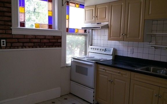 3rd image of 253 Heberton Ave