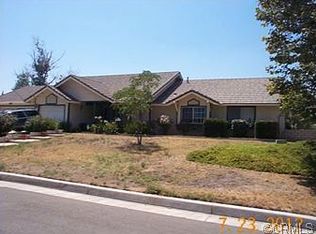 6622 Barkdale Ln, Riverside, CA 92509