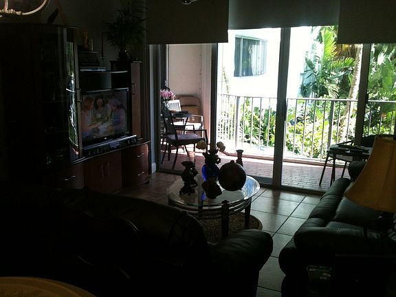 2nd image of 1700 NW North River Dr APT 203